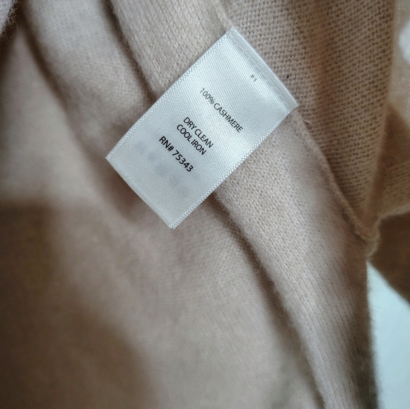 Nanette Lepore Women's Turtleneck Sweater - Light Pink 100% Cashmere Sz Small - Picture 13 of 13